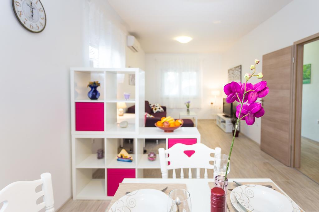 Apartment Perunika Zadar Exterior photo
