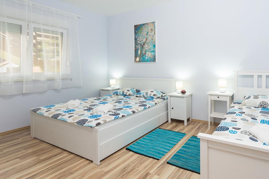 Apartment Perunika Zadar Exterior photo